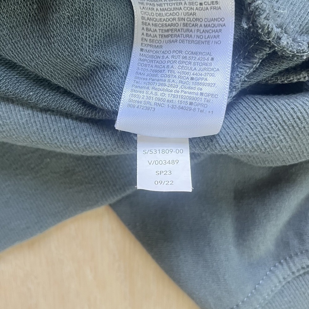Athleta Women's Green Pullover Sweatshirt Size Medium Crop Thumb holes Crew Neck - Picture 3 of 8